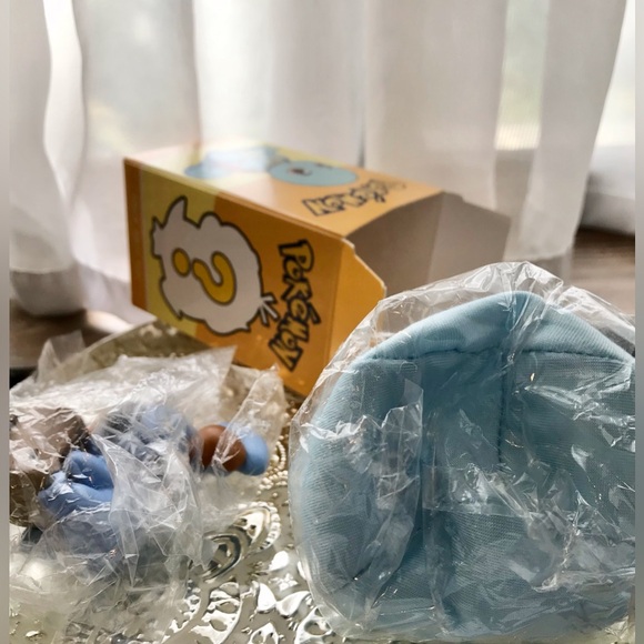 New POKÉMON Bling Box Koala Vinyl Figure & Squishy Bean Bag Chair Display Toy - Picture 2 of 8